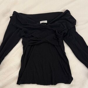 Aritzia thin knit off the shoulder top